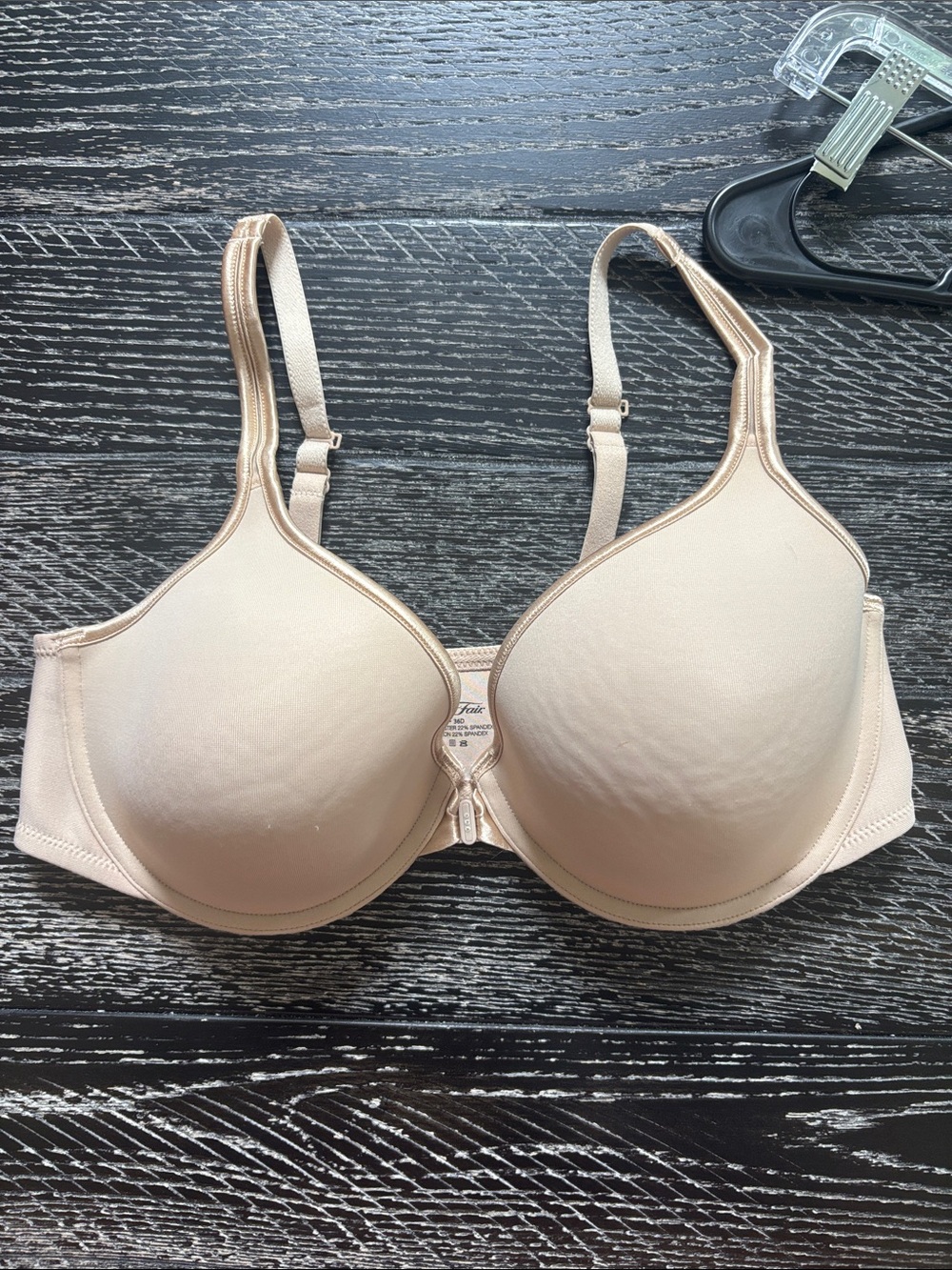 Vanity Fair Light Nude Smooth T-Shirt Bra
